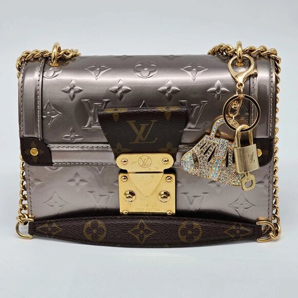 Authentic Louis Vuitton Lock & Key with unbranded Rhinestone Bag Keycharm - Picture 8 of 8